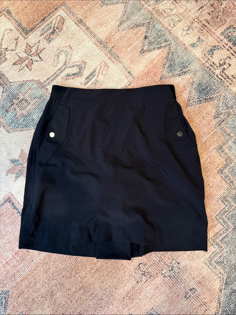 Athleta Vienna Cargo Skort in black. Size 8